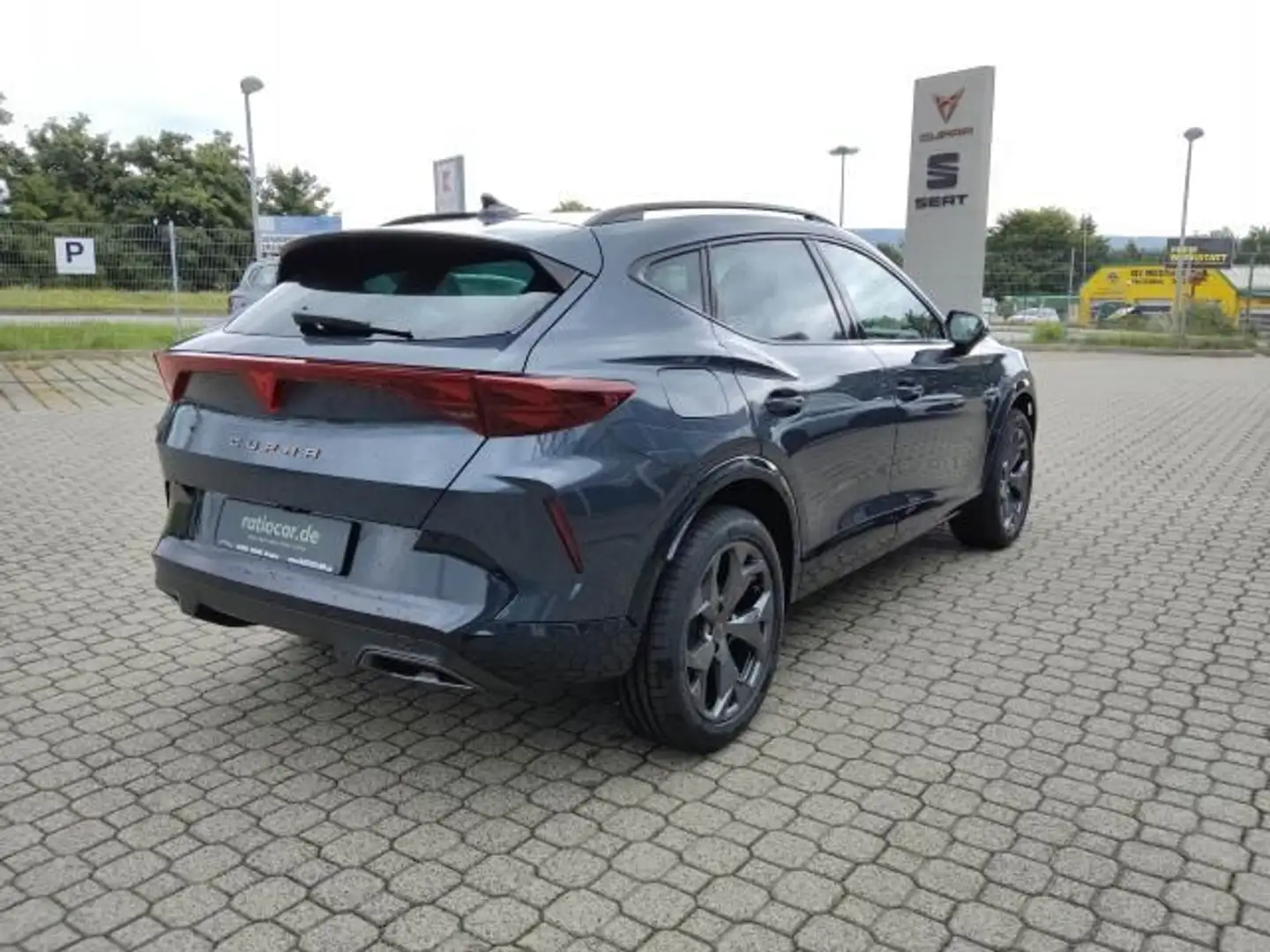 CUPRA Formentor FORMENTOR 1.5 ETSI DSG NAVI SITZHZG PARKLENKASS. Grau - 2