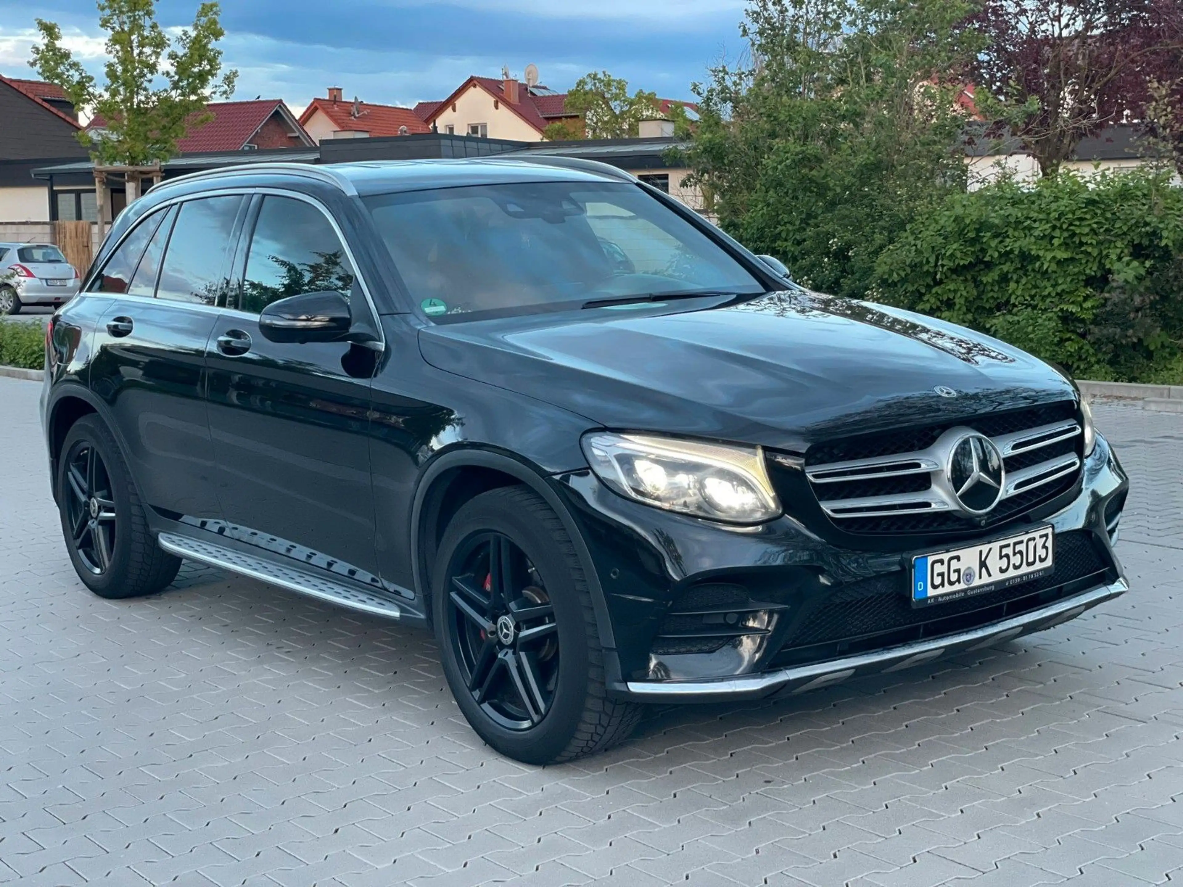 Mercedes-Benz GLC 350 d 4Matic *AMG Leder LED Kamera 360 AHK*