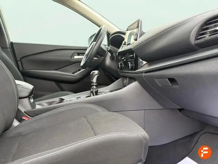 Nissan Qashqai DIG-T mHEV 4x2 Acenta (2021) 2022, foto 15