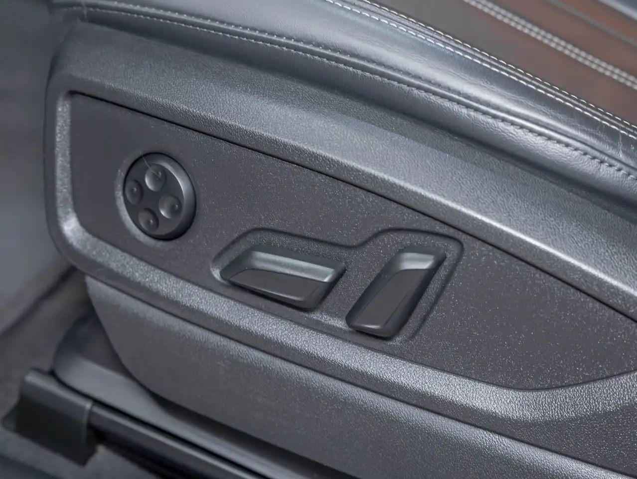 Audi Q5 снимка Audi Q5