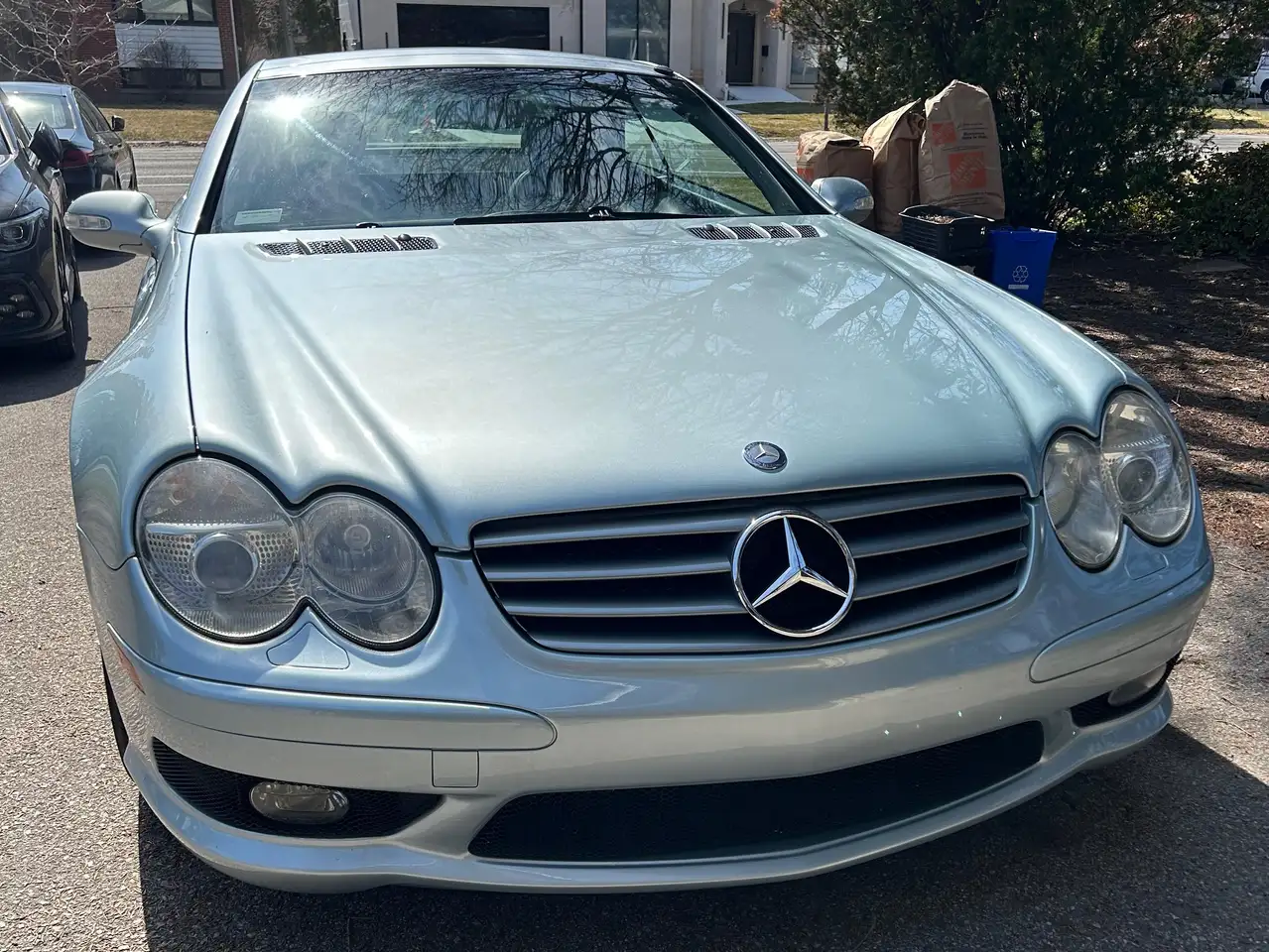 Mercedes-Benz SL снимка Mercedes-Benz SL