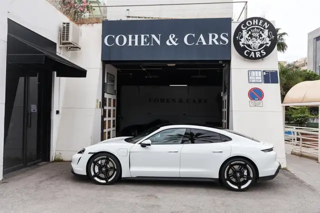 Porsche Taycan view 5