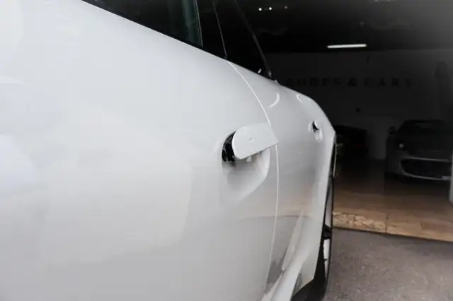 Porsche Taycan view 12