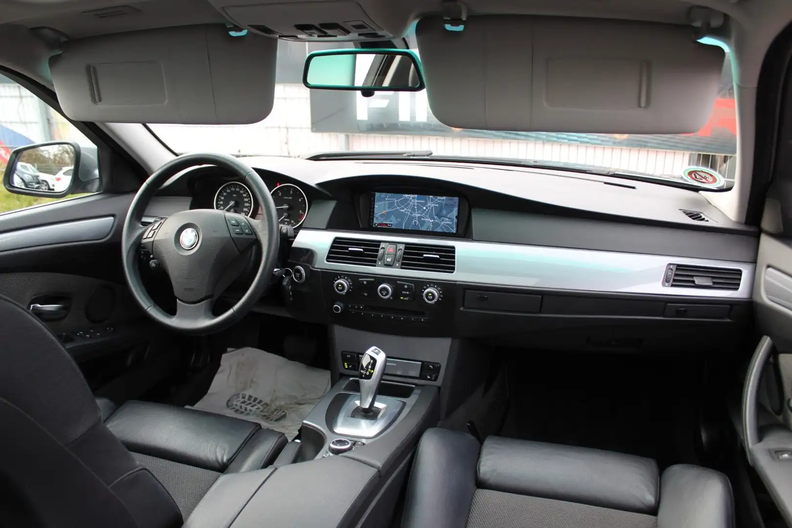 BMW 530 d Touring|PANO|XENON|NAVI|SCHECKHEFT|2-HAND| Gris - 2