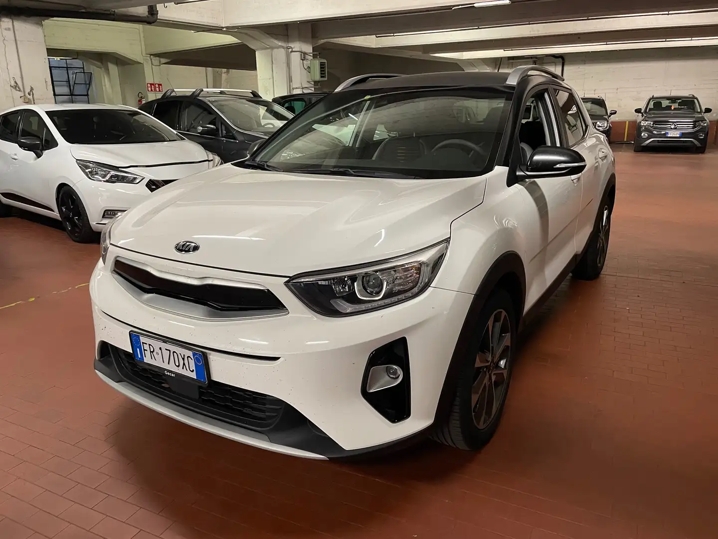 Kia Stonic 1.0 t-gdi Energy 120cv Blanco - 1