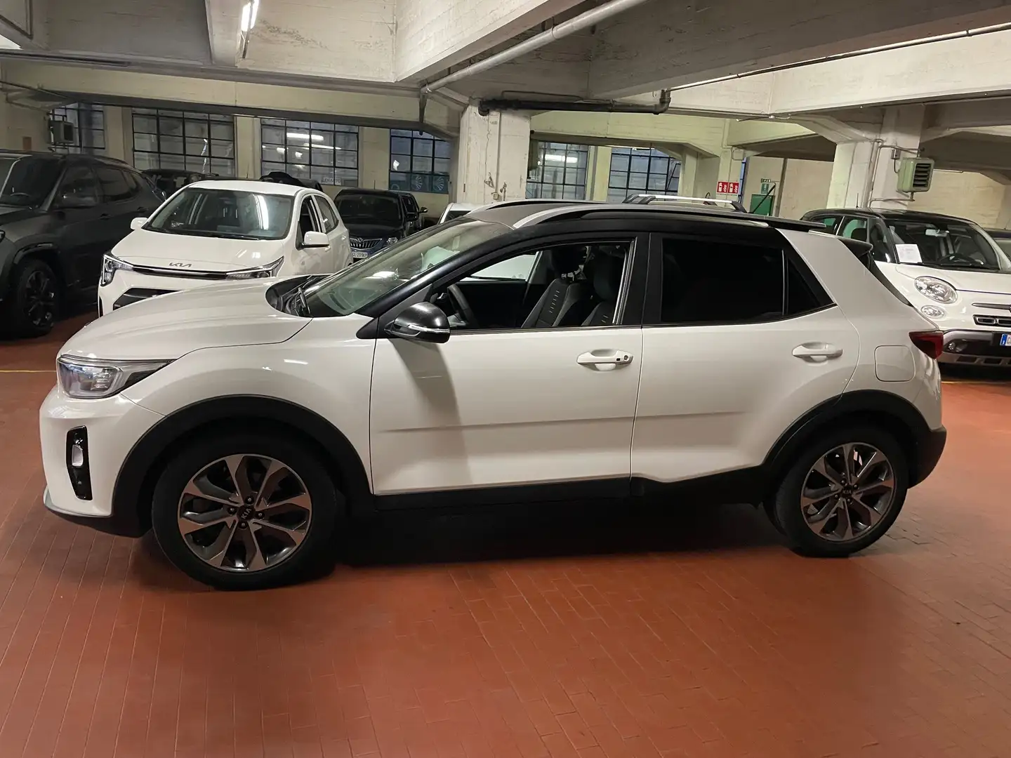 Kia Stonic 1.0 t-gdi Energy 120cv Blanco - 2