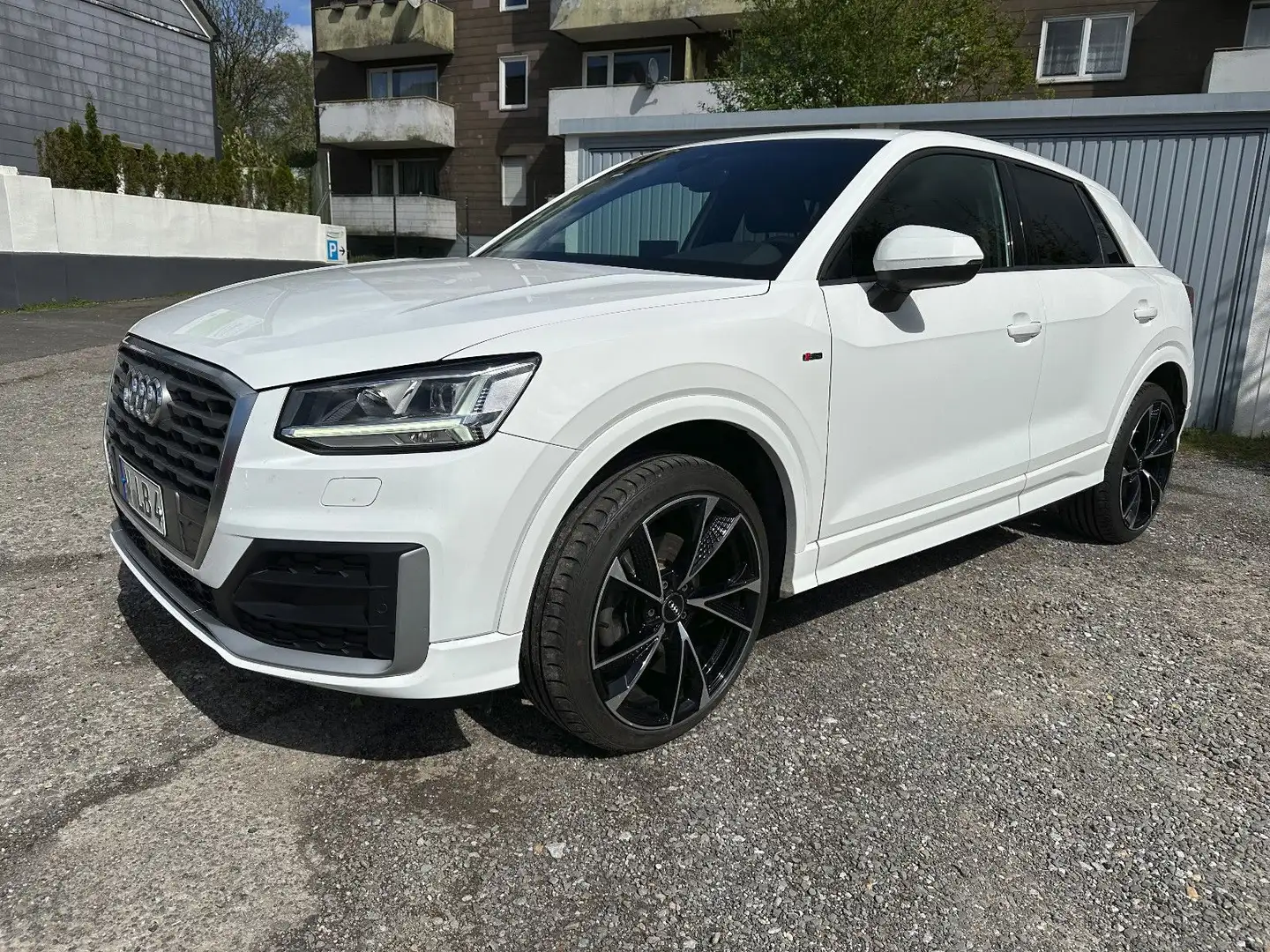 Audi Q2 Quattro Sport 2x S-Line*Leder*S-Tronic*190PS* Weiß - 1