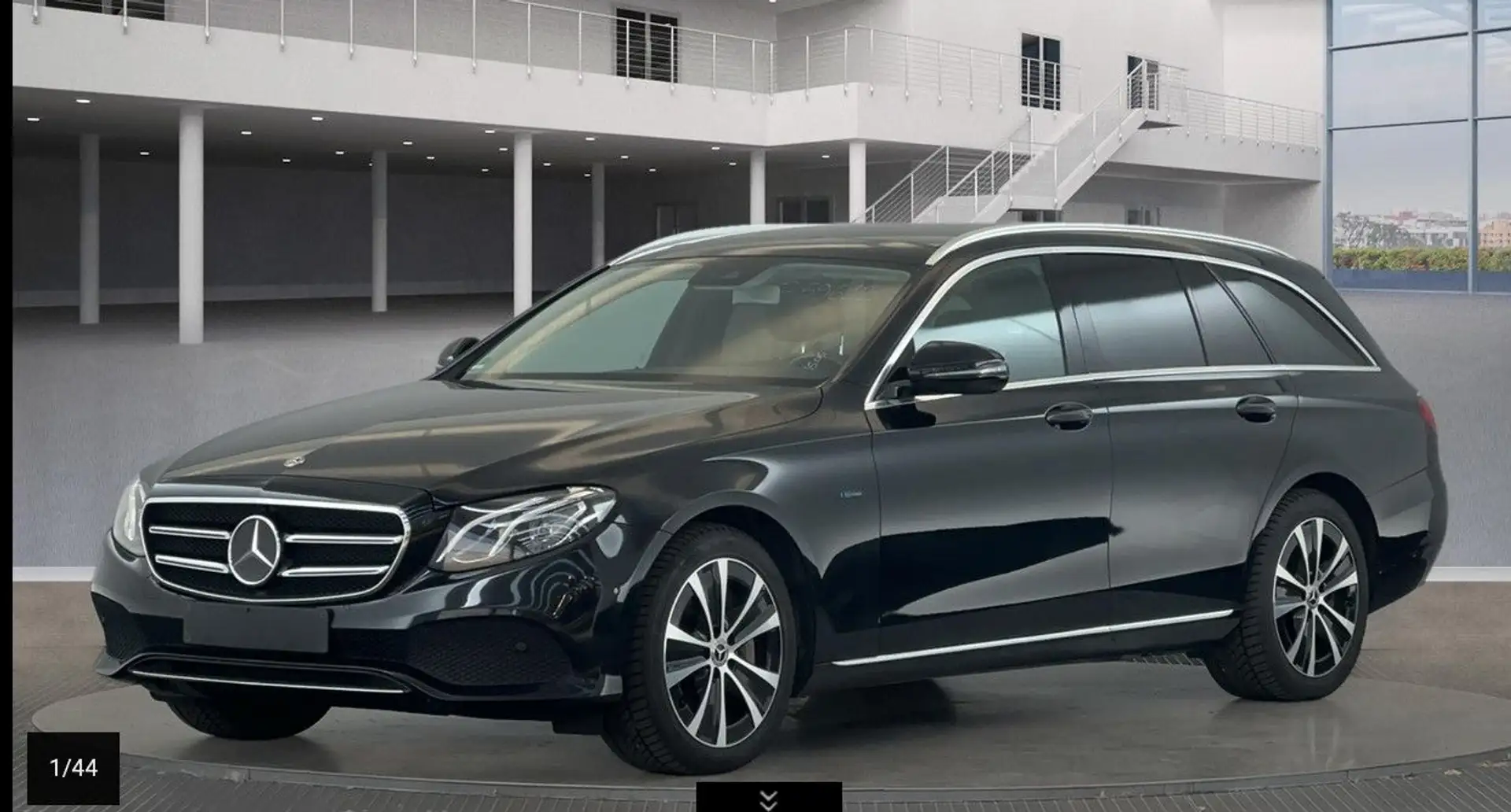 Mercedes-Benz E 300 de Pano*Kamera*Distro*Comand*LED*Leder*DAB Чорний - 2