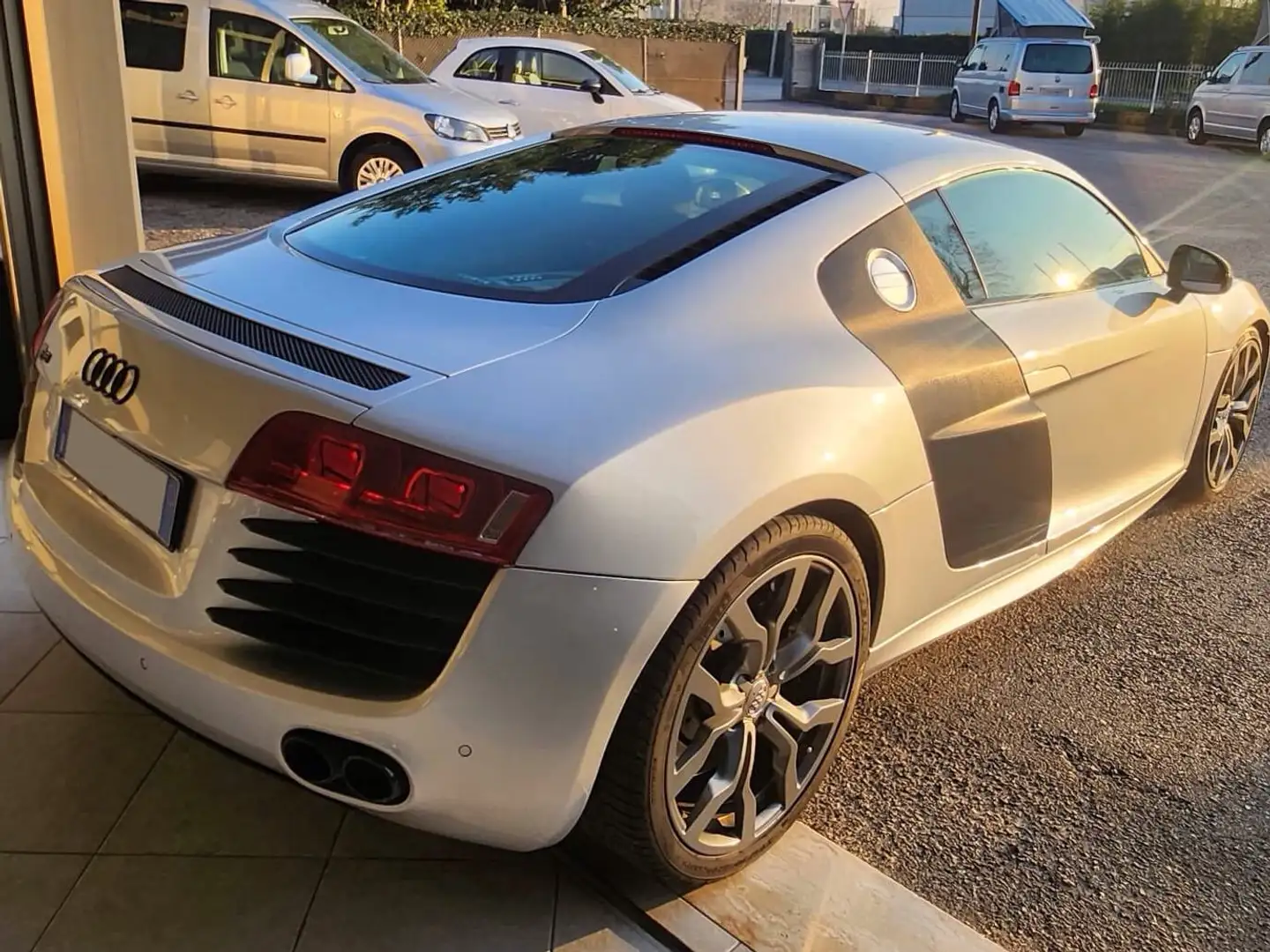 Audi R8 R8 Coupe 4.2 V8 quattro r-tronic Argento - 2