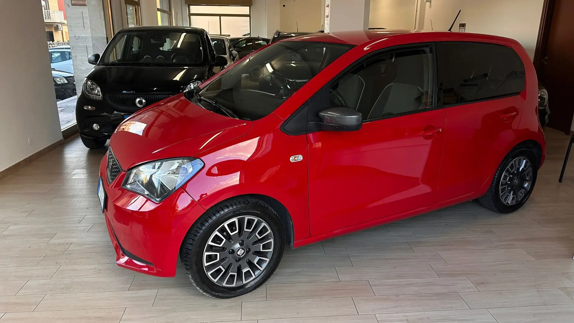 SEAT Mii Mii 5p 1.0 FR Line 60cv Rouge - 2