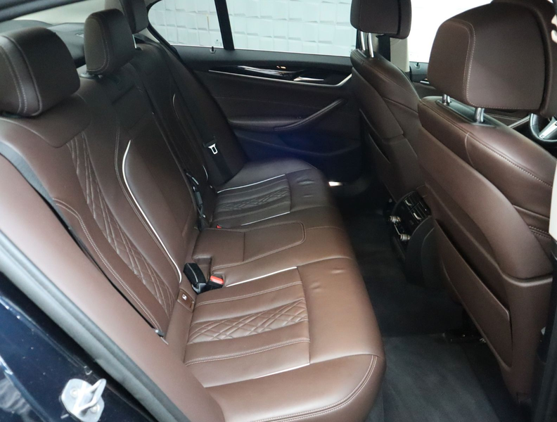 BMW 540 i xDrive Luxury Line Volleder Head Up 1 Hand — photo 12
