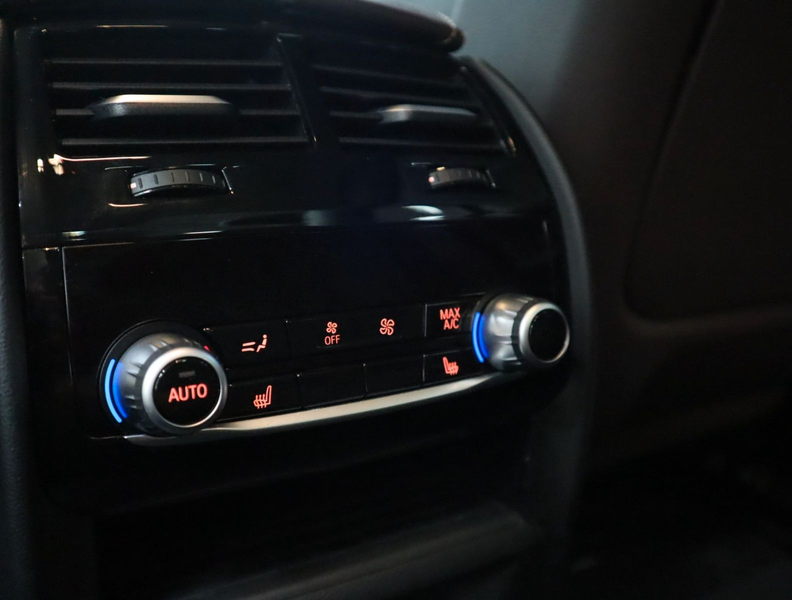 BMW 540 i xDrive Luxury Line Volleder Head Up 1 Hand — photo 15