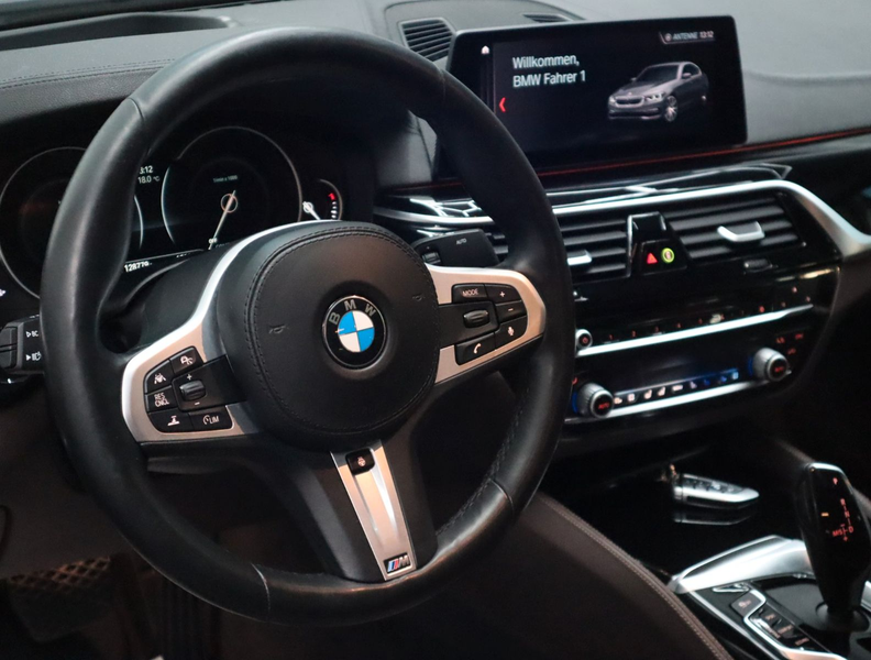 BMW 540 i xDrive Luxury Line Volleder Head Up 1 Hand — photo 7