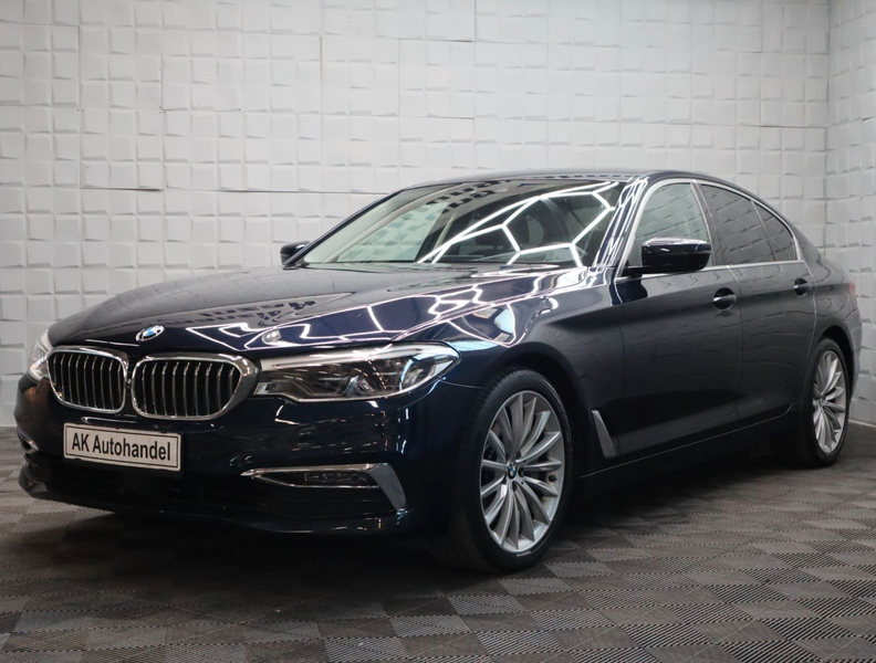 BMW 540 i xDrive Luxury Line Volleder Head Up 1 Hand