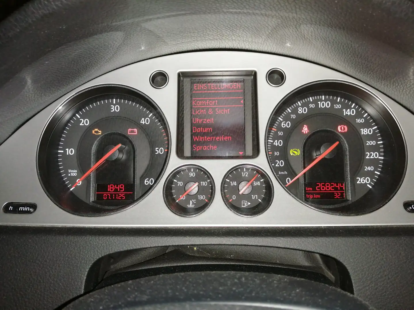 Volkswagen Passat Variant Passat Variant 2.0 TDI DPF DSG Sportline Modrá - 1