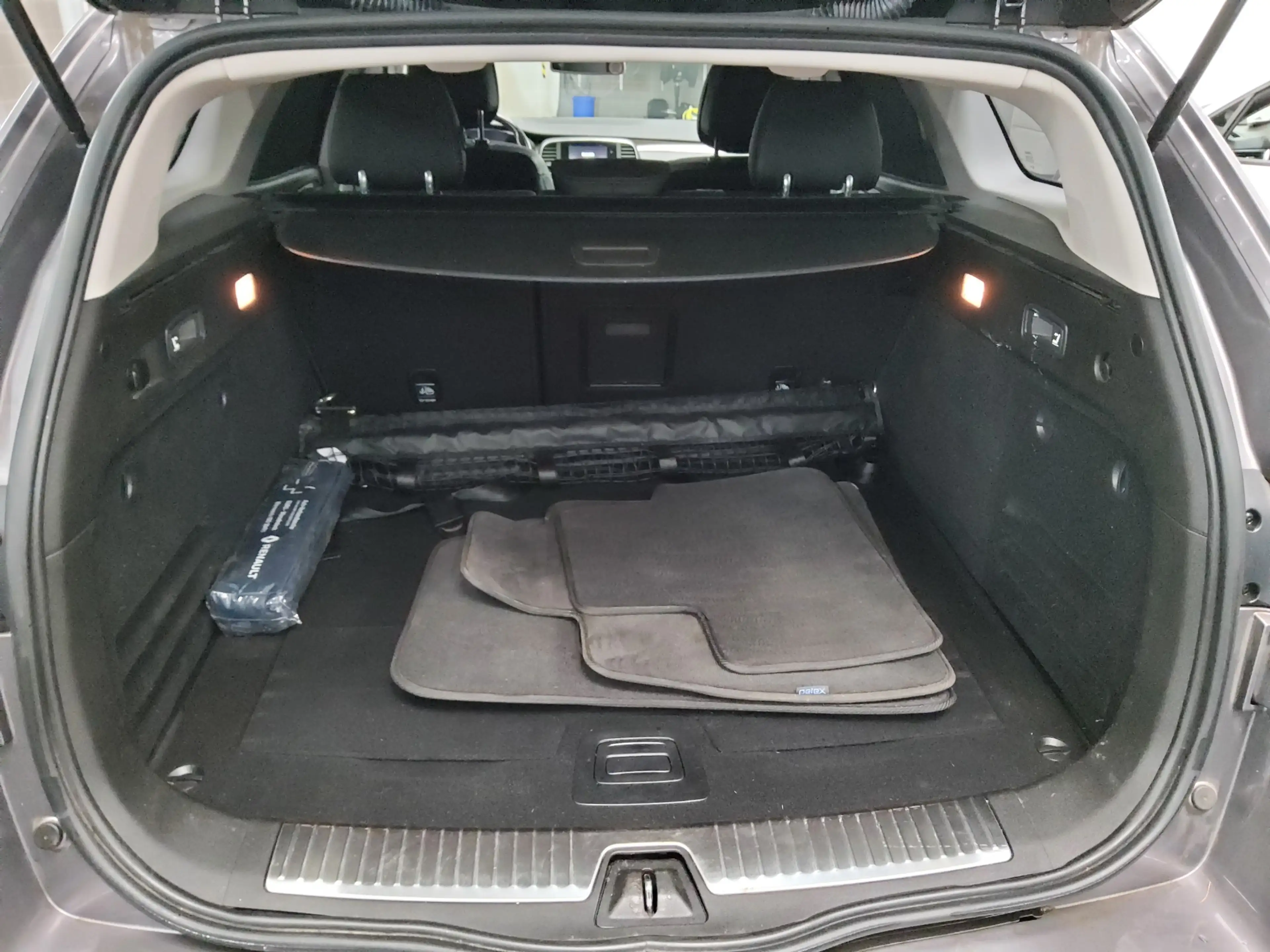 Renault Talisman TALISMAN T-LEDER NAVI KLIMAAUT TEMPO MFL SHZ VC PDC HUD AHK ACC LED — photo 11