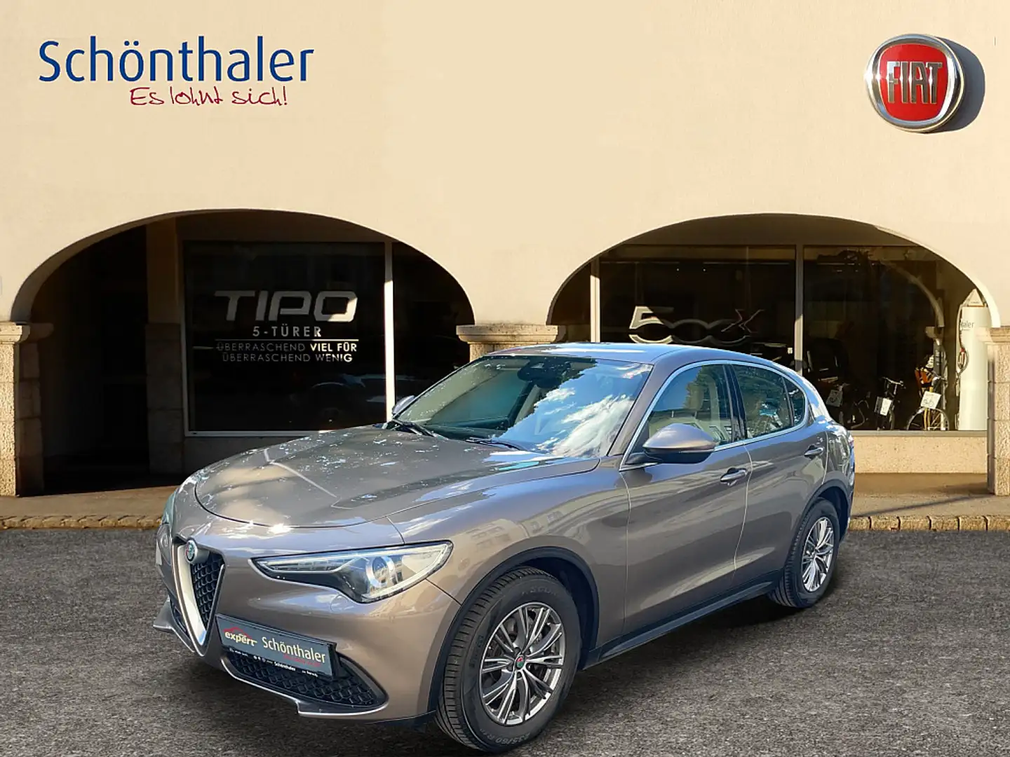 Alfa Romeo Stelvio Super 2,2 ATX RWD Beige - 1