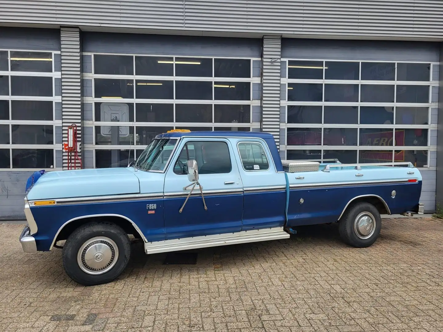 Ford F 250 USA Supercab Oldtimer V8 1975 - 2