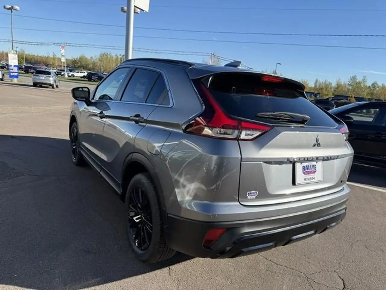 Mitsubishi Eclipse Cross снимка Mitsubishi Eclipse Cross