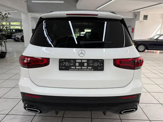 Mercedes-Benz GLB Class view 4