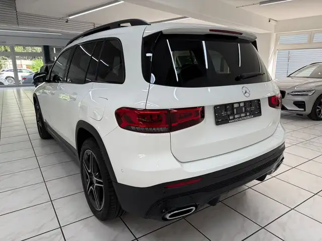 Mercedes-Benz GLB Class view 2