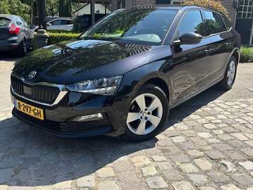 1.0 TSI Ambition Camera,airco,led,lmv,trh