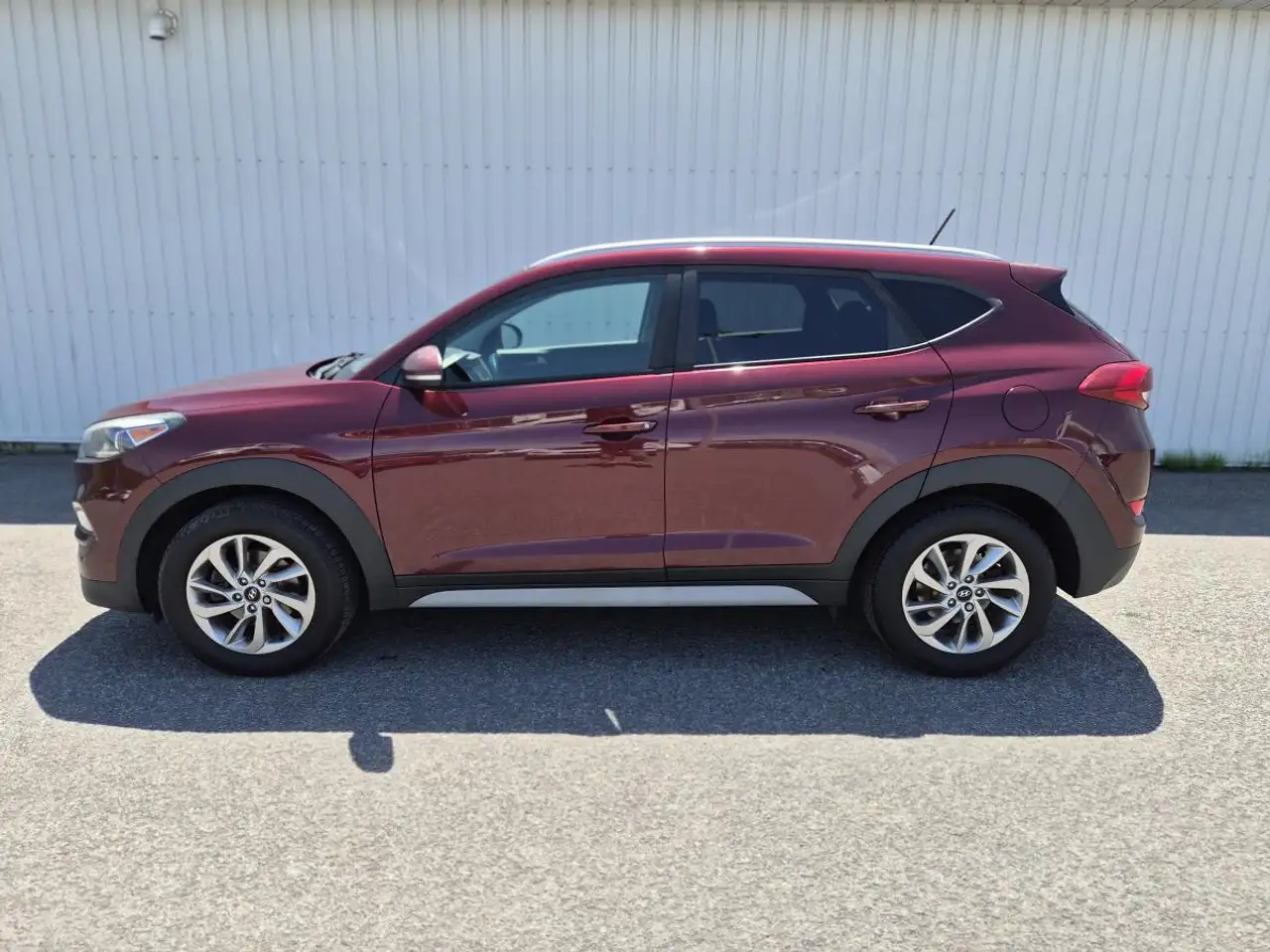 Hyundai TUCSON снимка Hyundai TUCSON