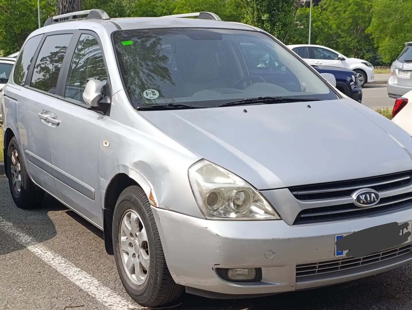 Kia Carnival 2.9CRDI EX-Concept - 1
