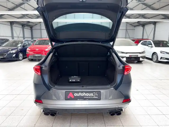 Cupra Formentor view 6