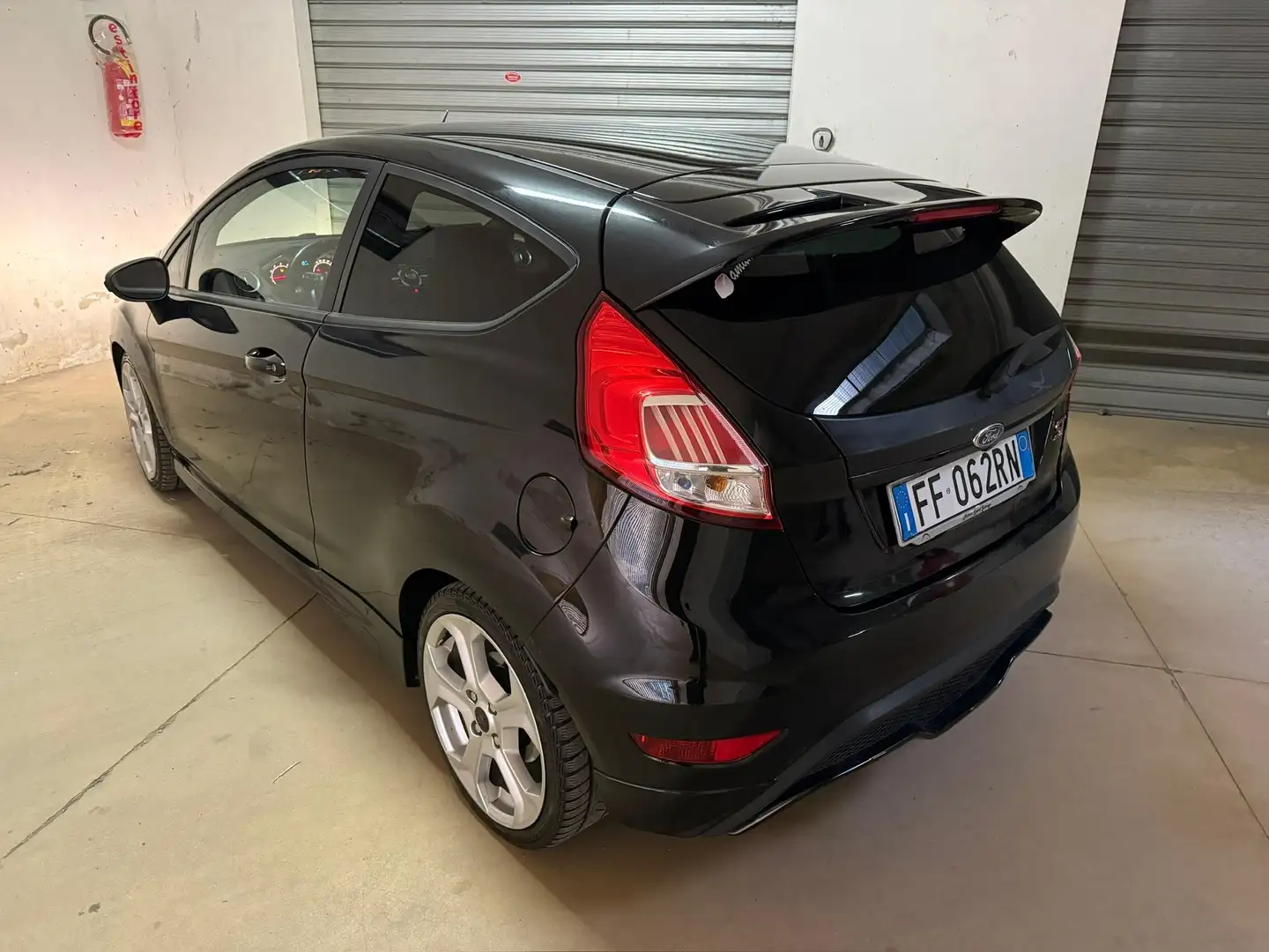 Ford Fiesta Fiesta 3p 1.6 ST 182cv E6 Zwart - 2