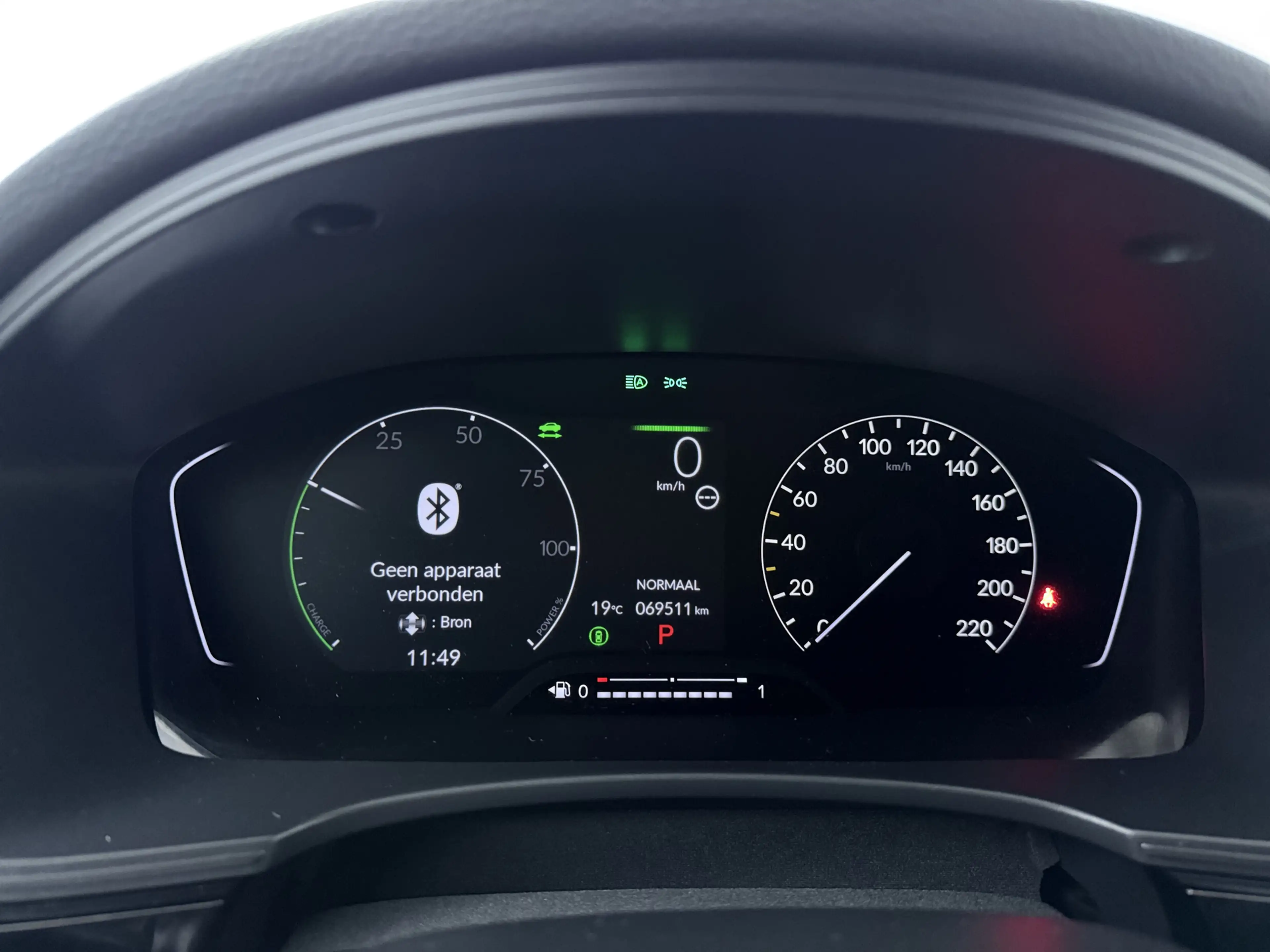Honda Civic 2.0 e:HEV Elegance — photo 7