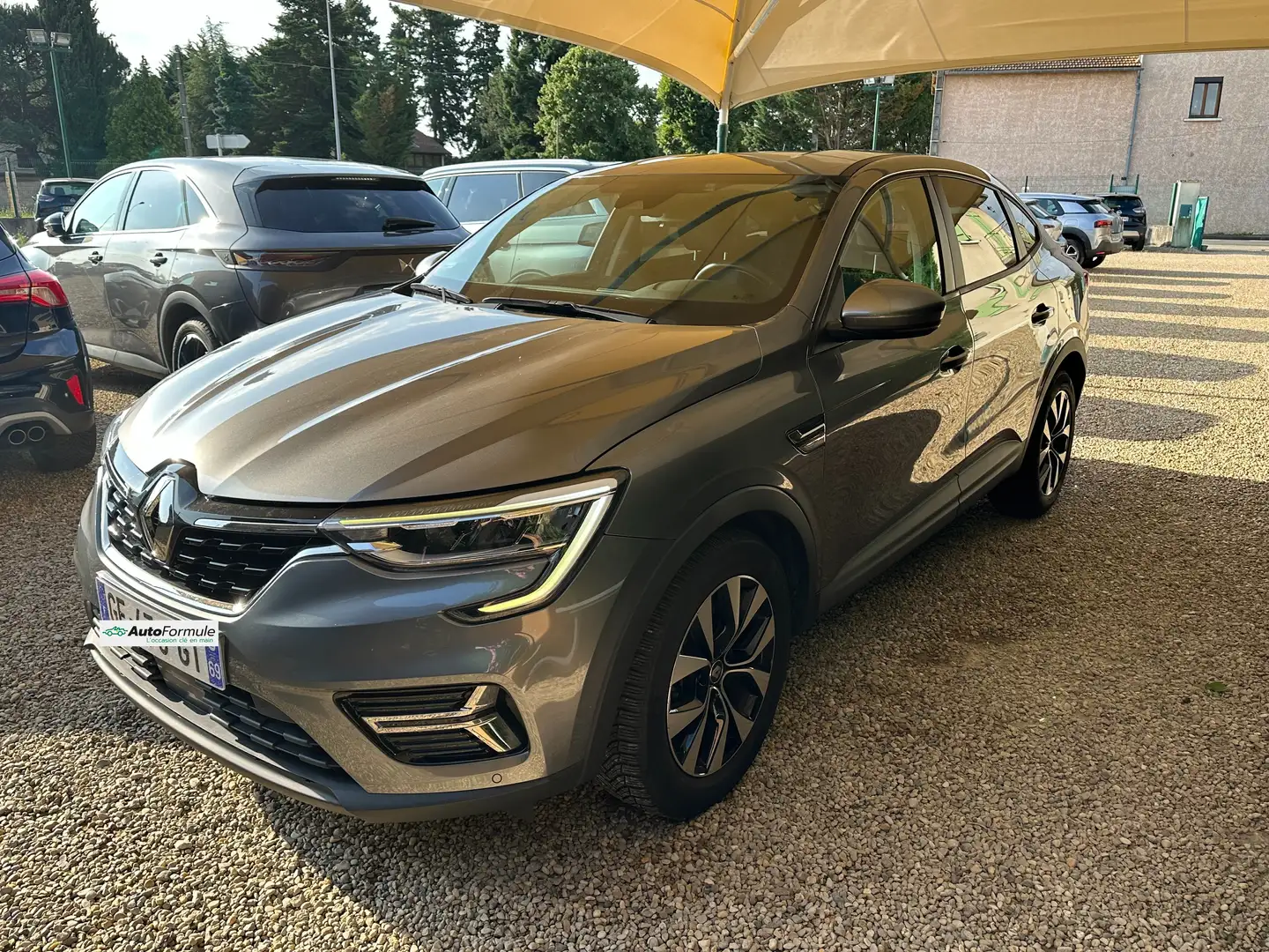 Renault Arkana 1.6 E-Tech 145ch Business Boite auto 2022 Szary - 2