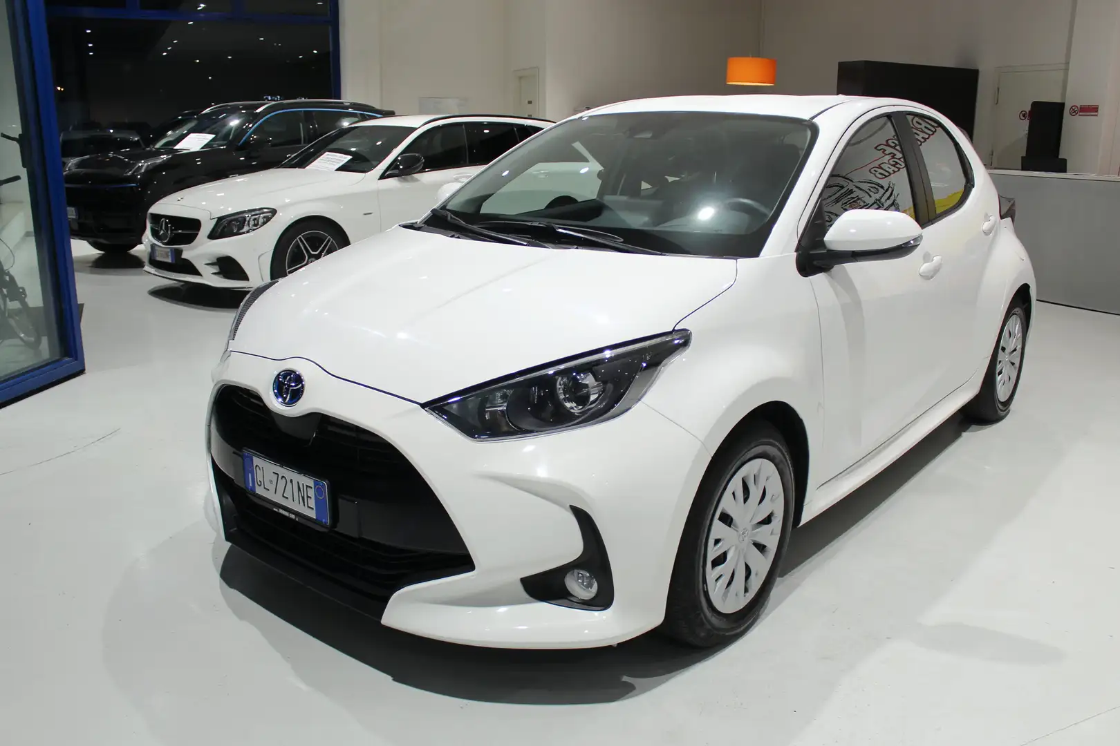 Toyota Yaris Yaris 1.5h Active Blanc - 2
