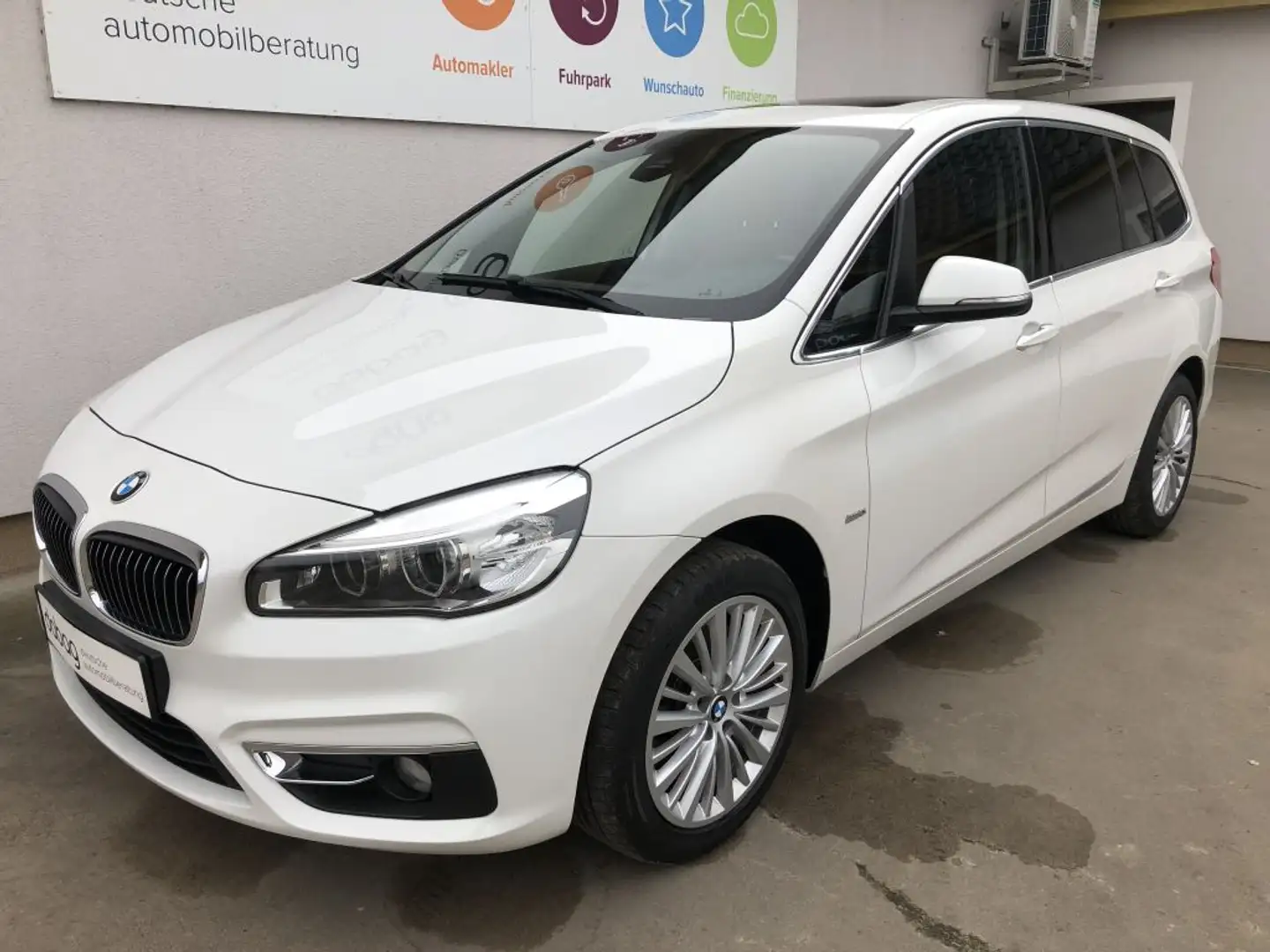 BMW 220 220i Gran Tourer Luxury Line 2ZKlima Shz PDCh LM Weiß - 1