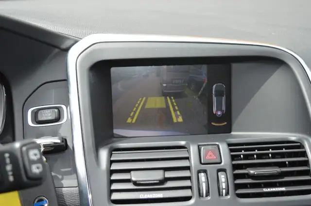 Volvo XC60 view 12