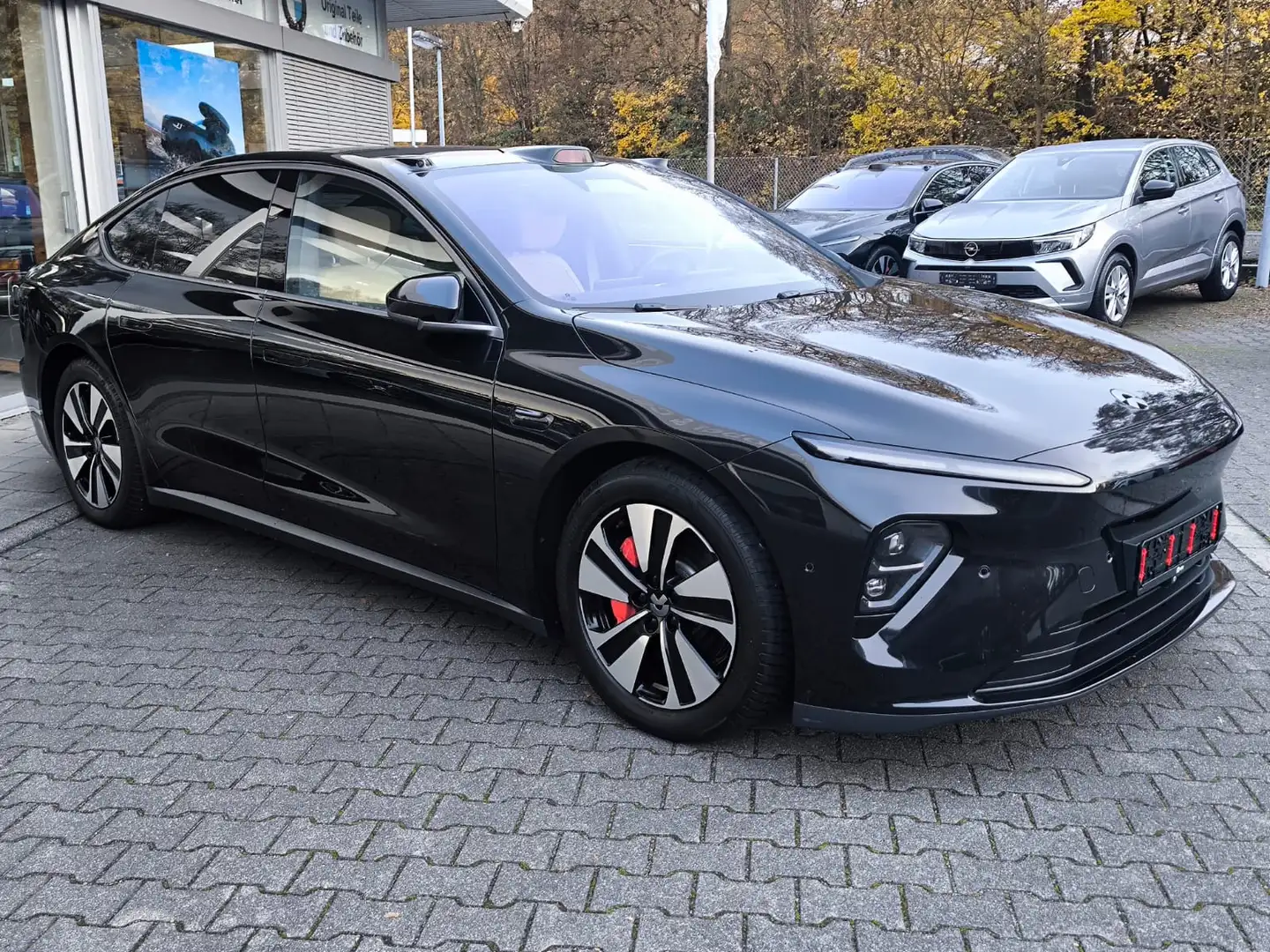 NIO ET7 75 kWh >WERKSGAR+BATTERIE INKL+PANO+LED+360+ Schwarz - 2