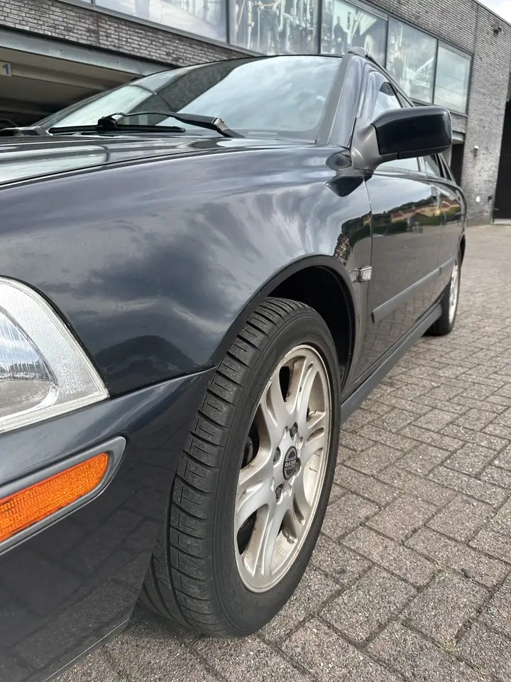 Volvo V40 2.0 T Dynamic, foto 6