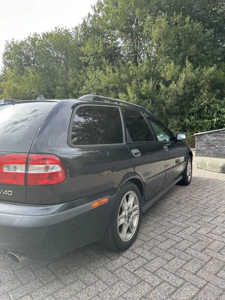 Volvo V40 2.0 T Dynamic, foto 5