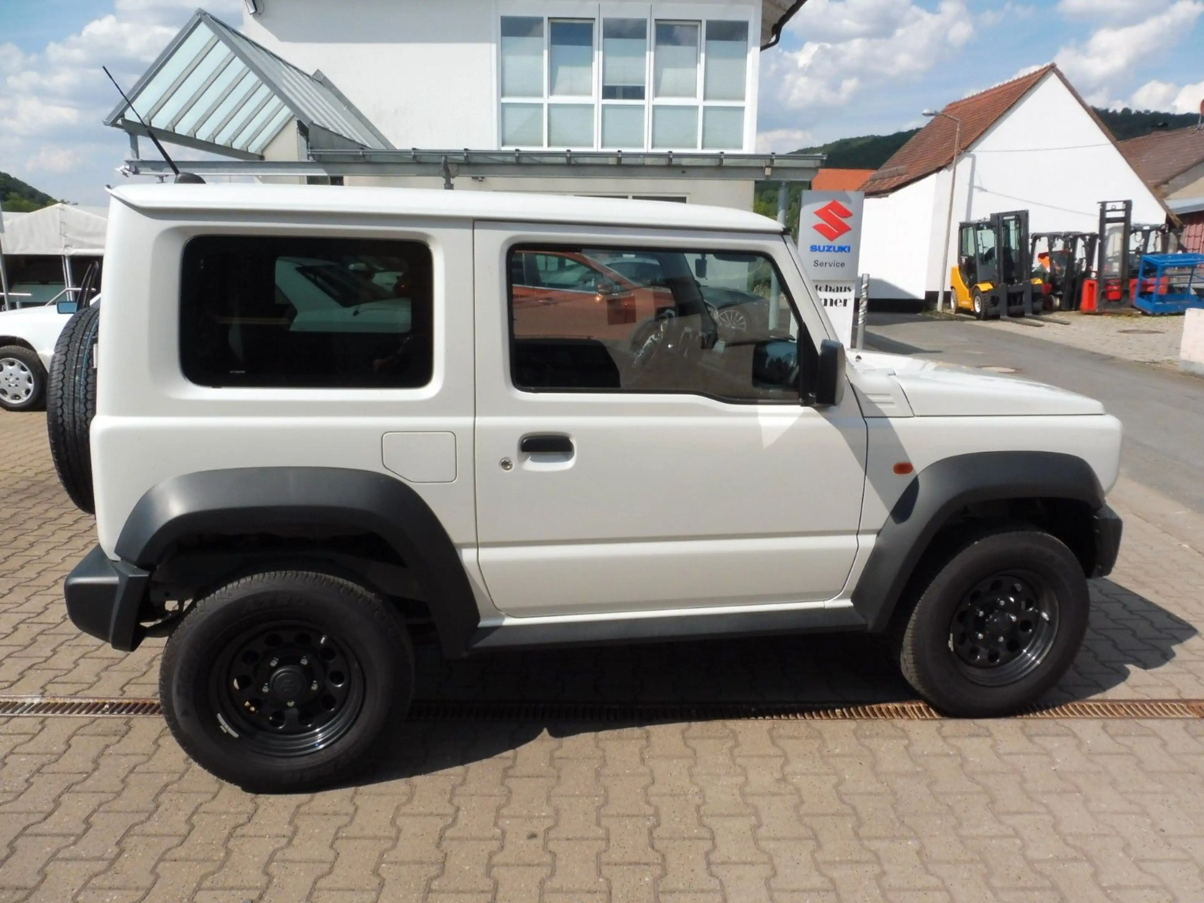 Suzuki Jimny Comfort AllGrip NFZ — photo 6