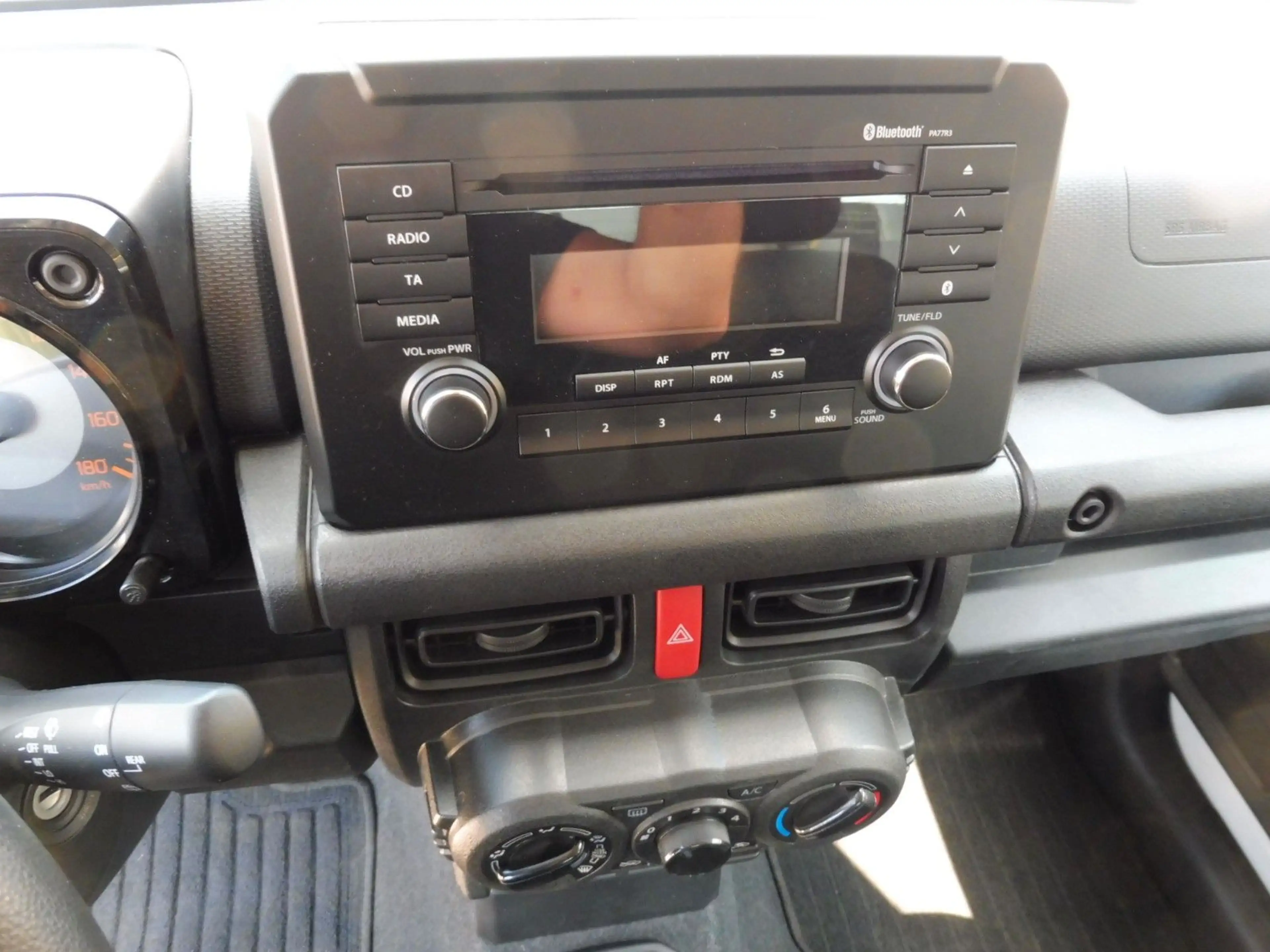 Suzuki Jimny Comfort AllGrip NFZ — photo 11