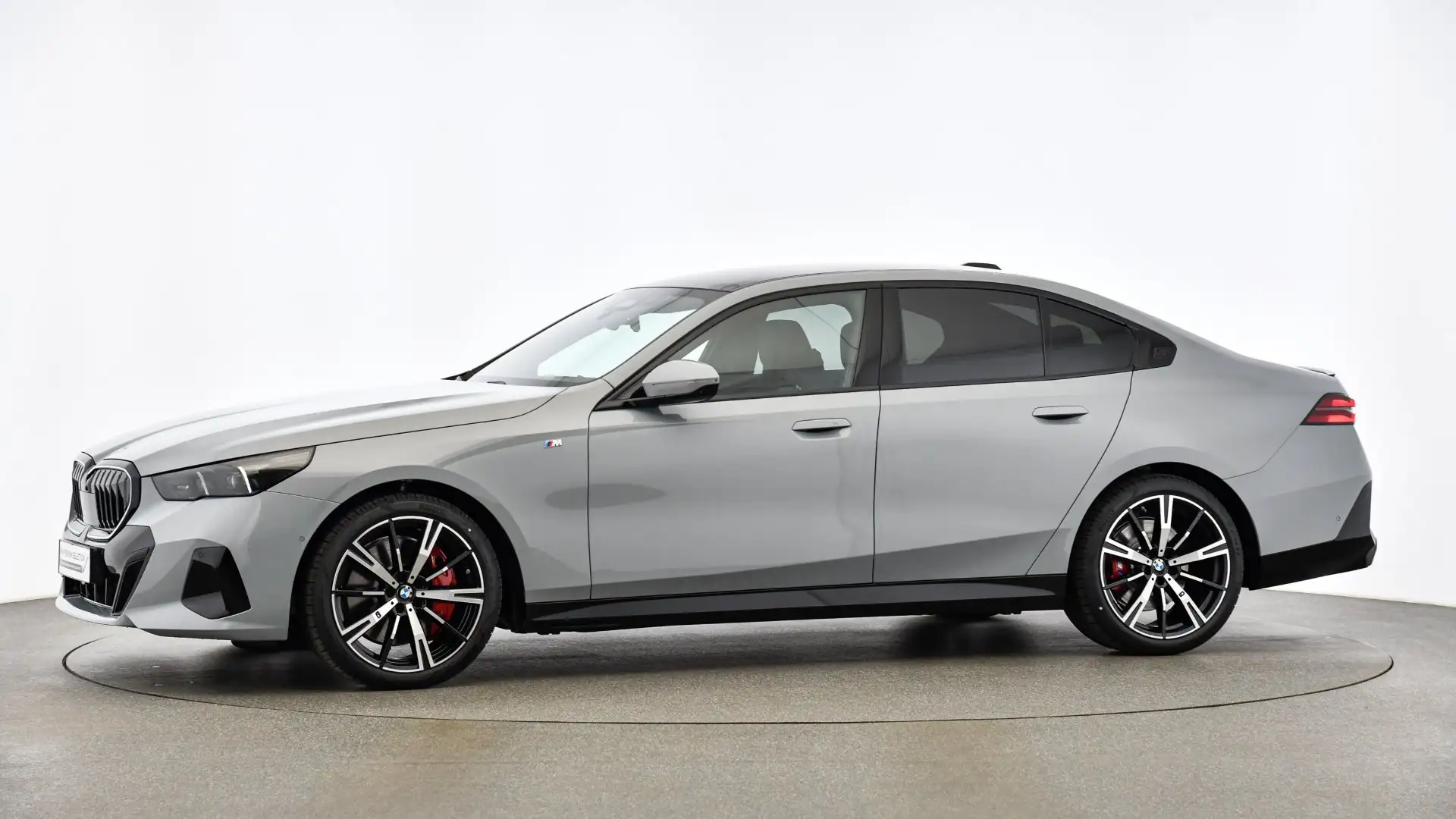 BMW 540 d xDrive *M-Portpaket Pro *Panoramadach *AHK Grau - 2