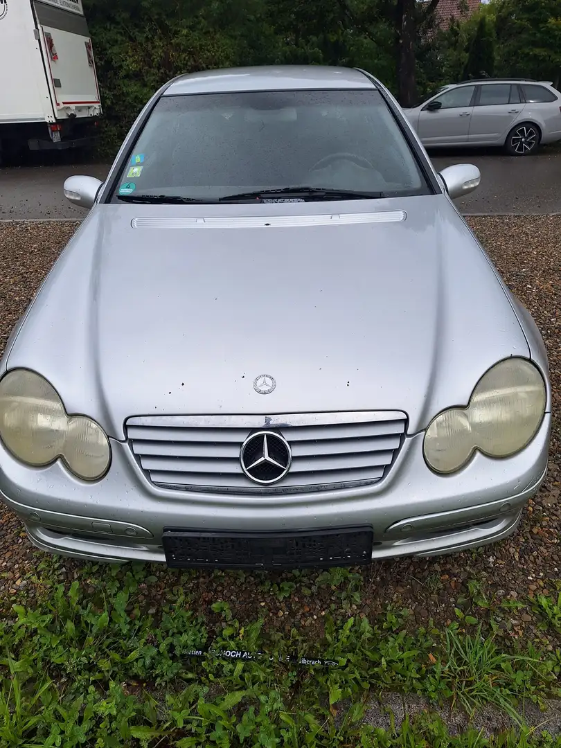 Mercedes-Benz 220 Sportcoupe Srebrny - 1