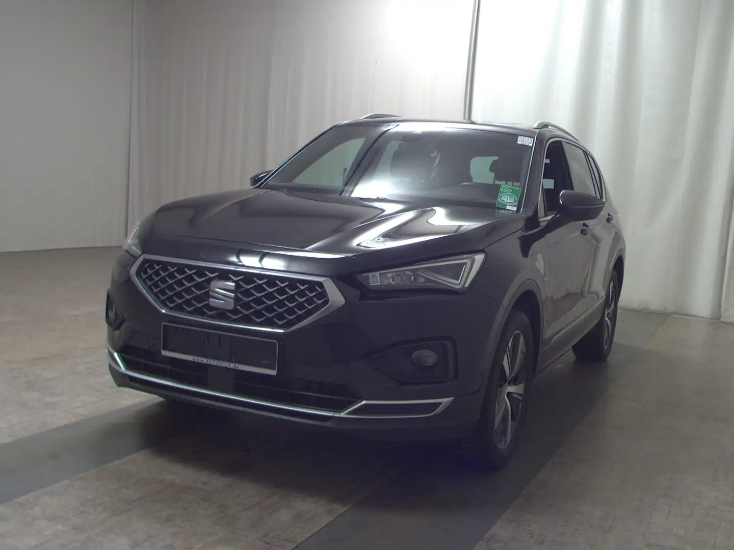 SEAT Tarraco 2.0 TDI Xcellence Navi LED Pano RFK AHK Schwarz - 2