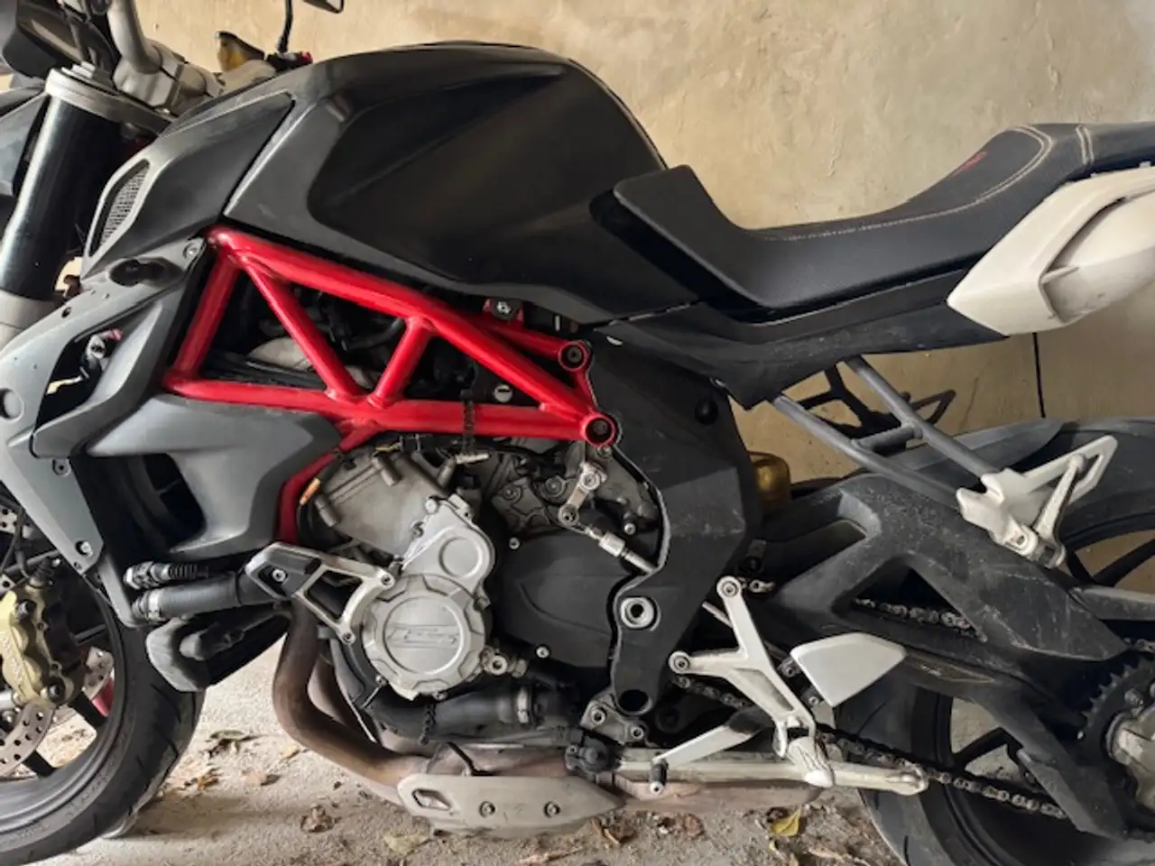 MV Agusta Brutale 800