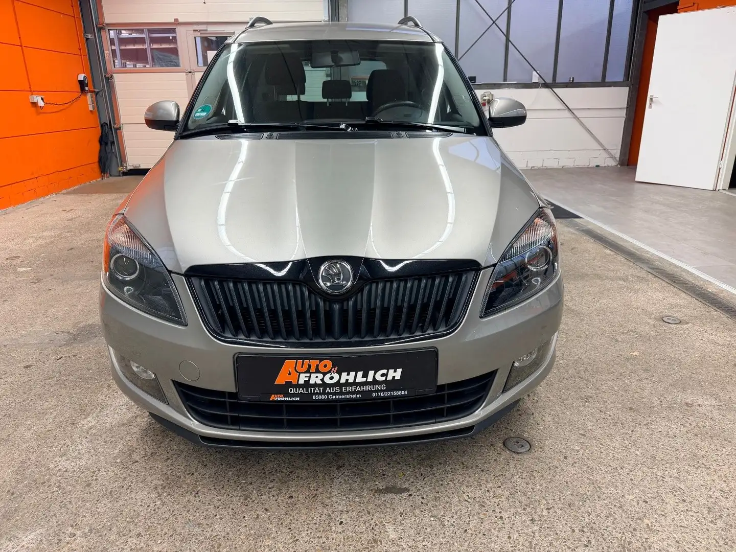 Skoda Roomster Best of Sitzheizung Tempomat Klimaaut. Beige - 2