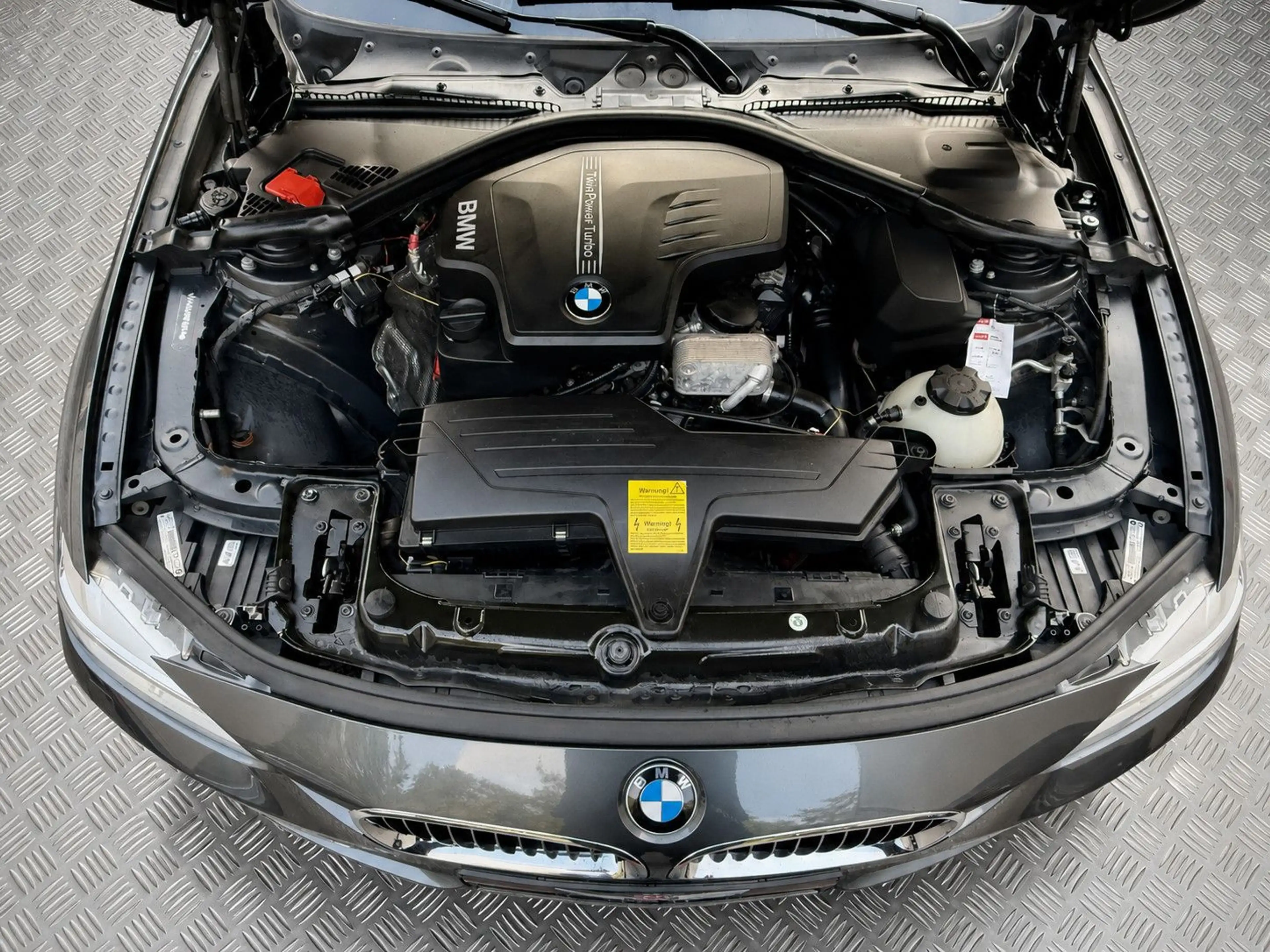 BMW 328 i Touring*Pano*HeadUp*Leder*Navi*LED — photo 9