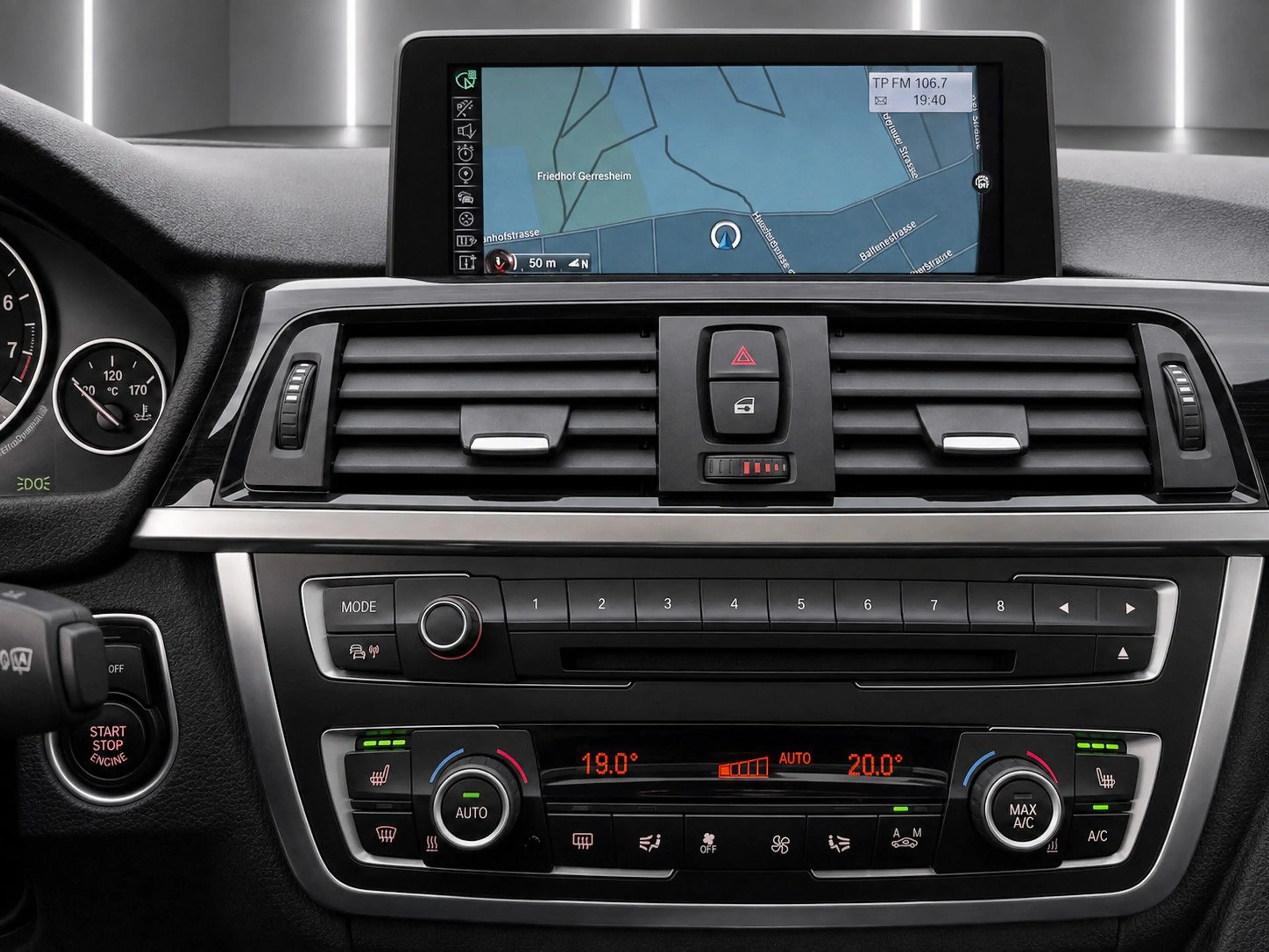 BMW 328 i Touring*Pano*HeadUp*Leder*Navi*LED — photo 15