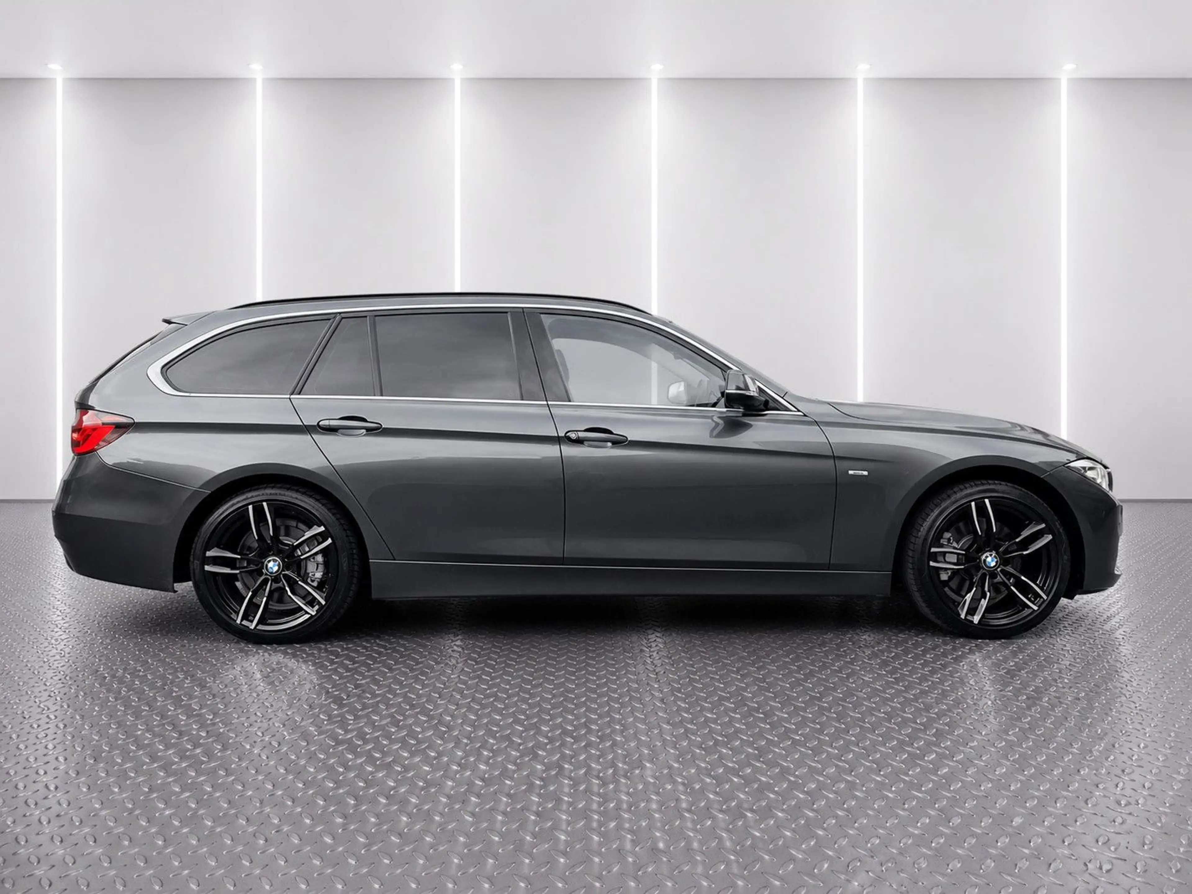 BMW 328 i Touring*Pano*HeadUp*Leder*Navi*LED — photo 7