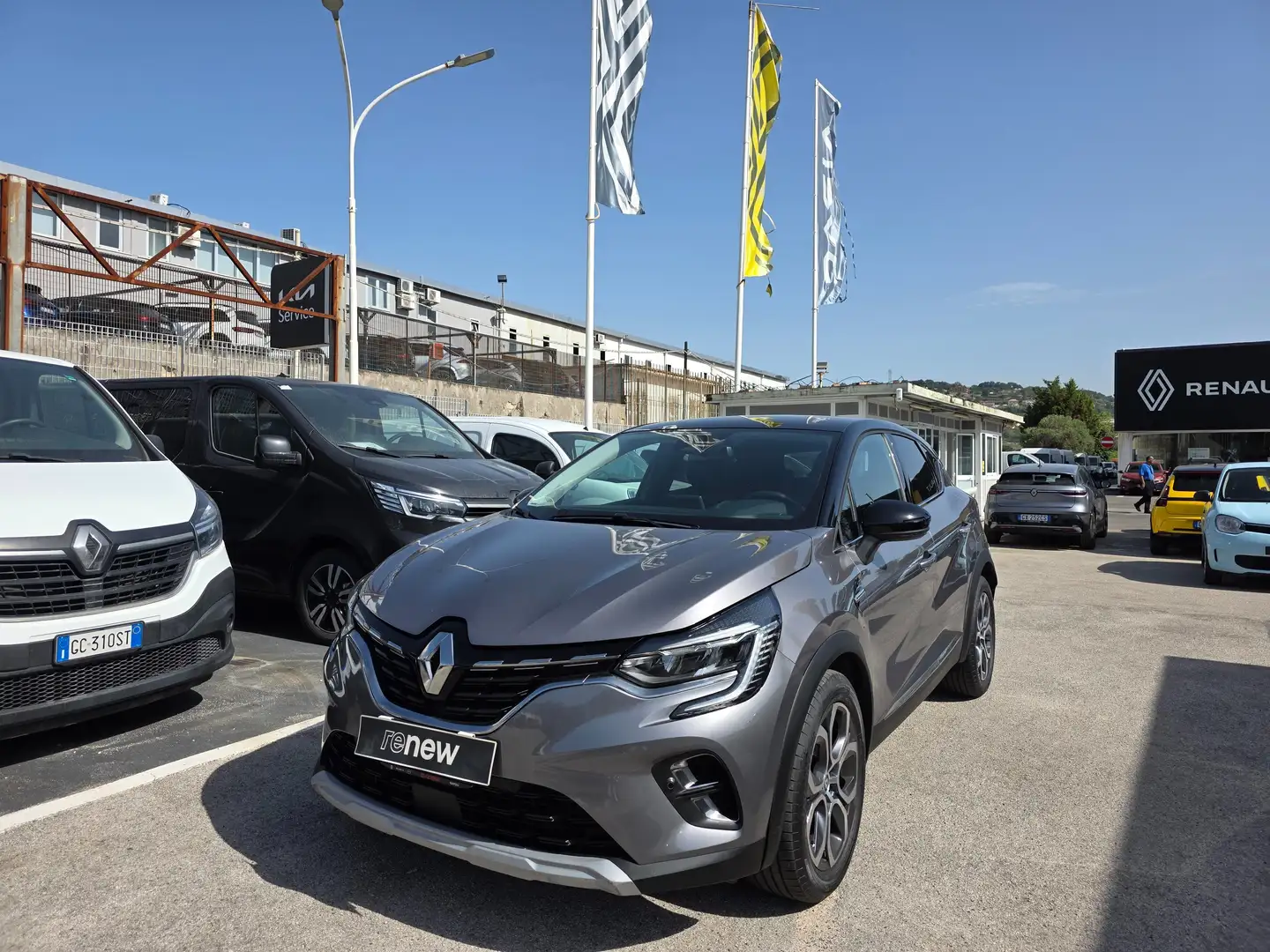 Renault Captur Captur 1.0 tce Techno Gpl 100cv Grijs - 1