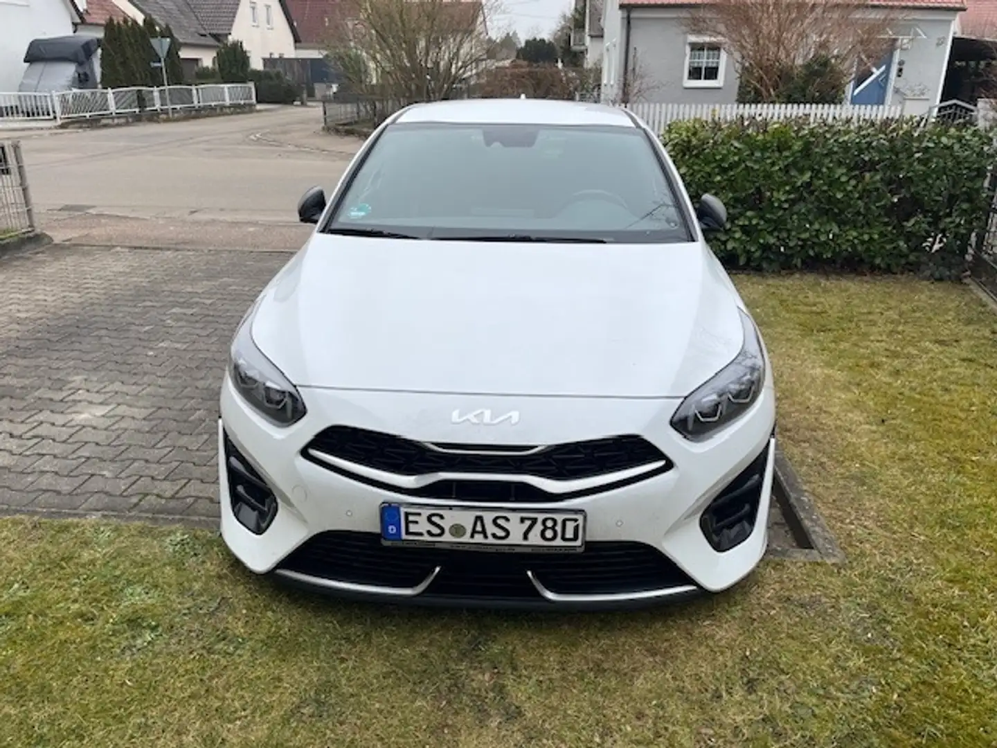 Kia Ceed / cee'd CEED 1.6D 136 48V DCT7 Navi Rückfahrkamera Weiß - 2